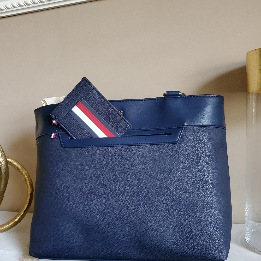 Tommy Hilfiger